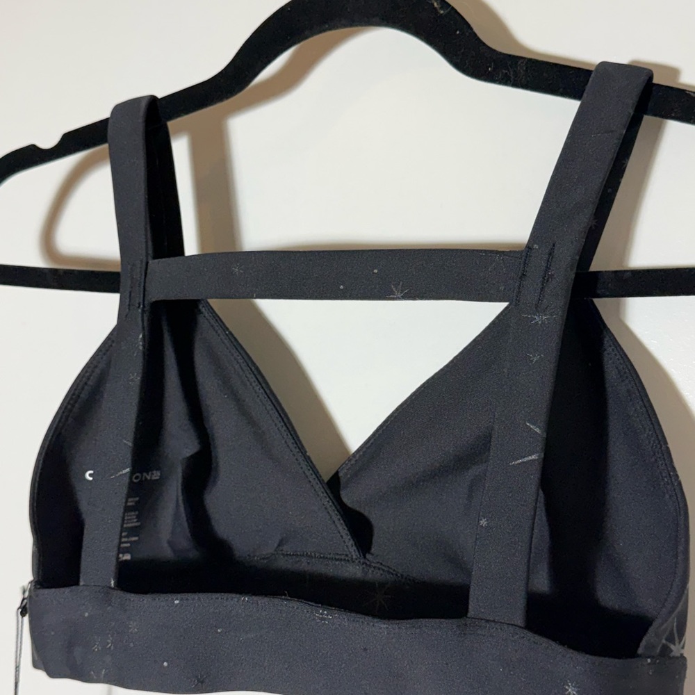 NWT Carbon38 Black Nova Star Print Sports Bra - Picture 4 of 8